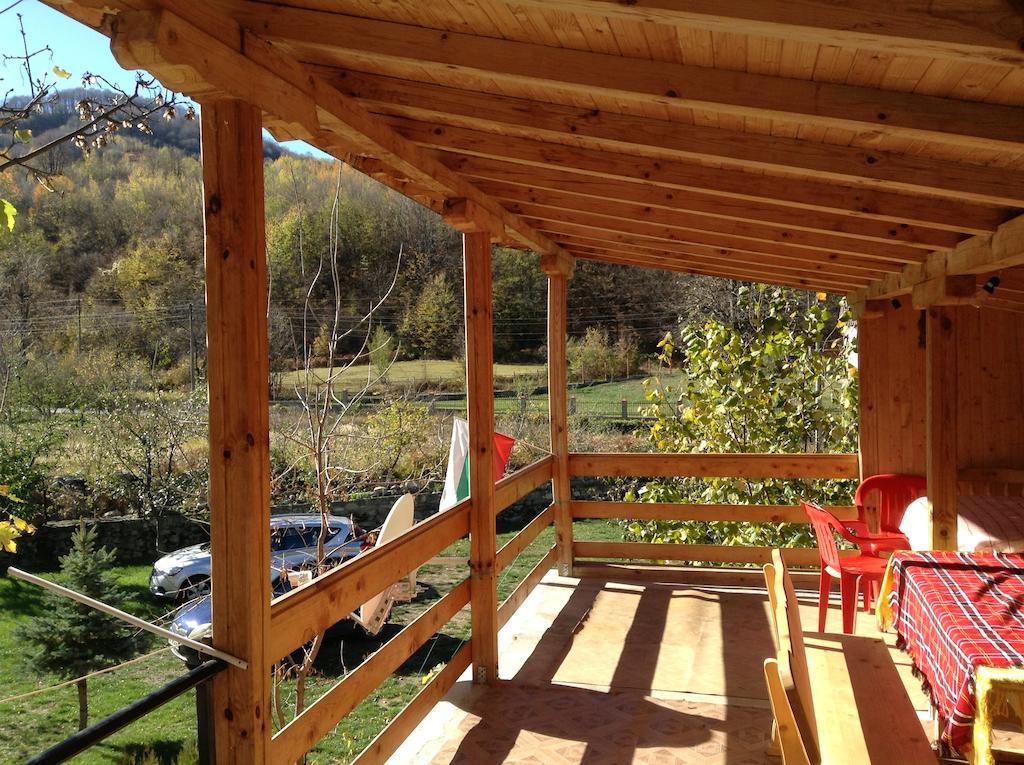 Villa Lilia Aprilci Exteriér fotografie