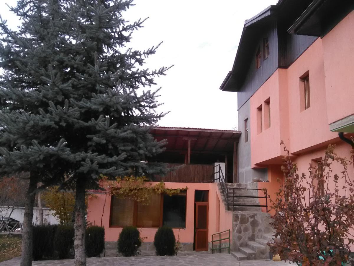 Villa Lilia Aprilci Exteriér fotografie